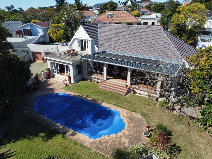 4 Bedroom Property for Sale in Nahoon Beach Eastern Cape